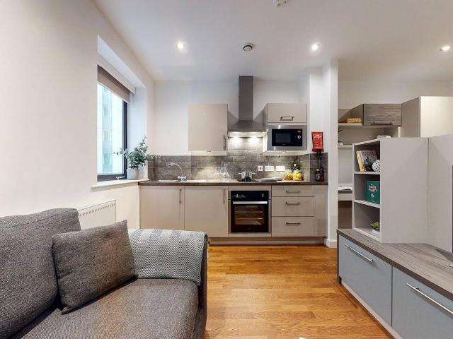 Flat for rent in Leylands, West Yorkshire