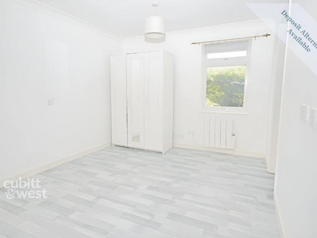Apartment for rent in Broadfield, Glynde
