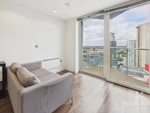 Studio for rent in Salford, Greater Manchester