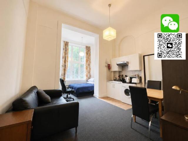 Flat for rent in Earl's Court, Isle Of Man