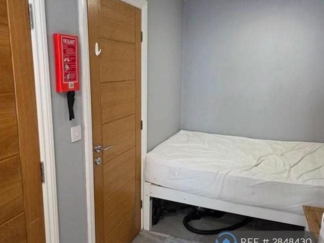 Studio for rent in Middlehaven, Normanby