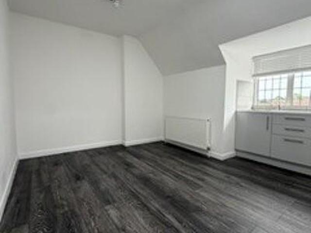 Flat for rent in Petts Wood, Greater London