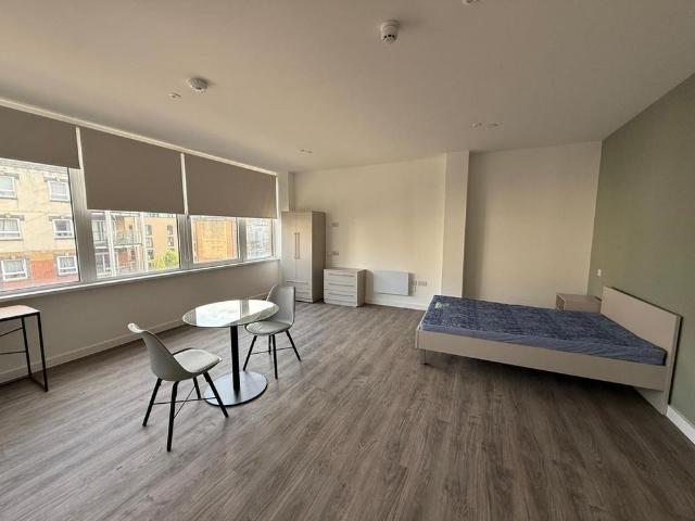 Studio for rent in The Polygon, City Of Southampton