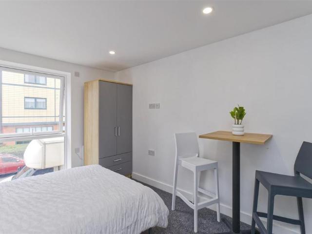 Studio for rent in Spon End, Coventry