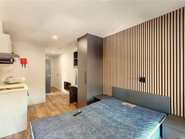 Studio for rent in Stirchley, West Midlands
