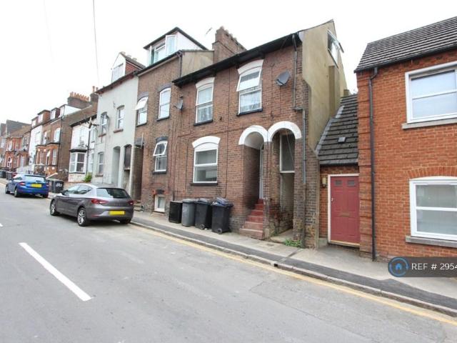 Flat for rent in Spring Park, Luton