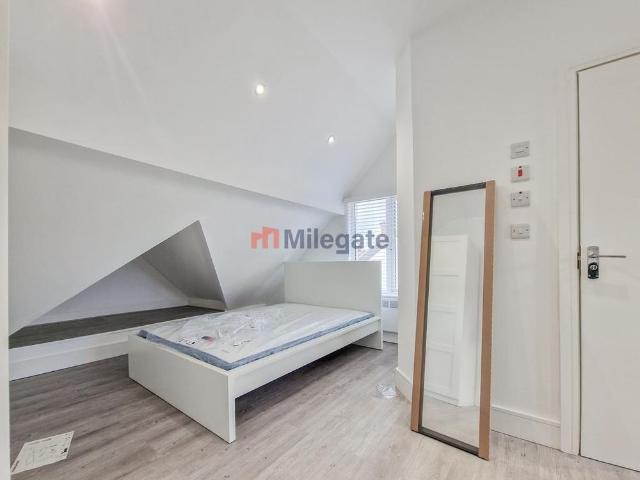Studio for rent in Alton Barnes, Essex