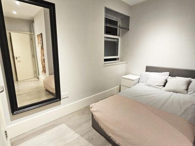 Studio for rent in South Hampstead, Greater London