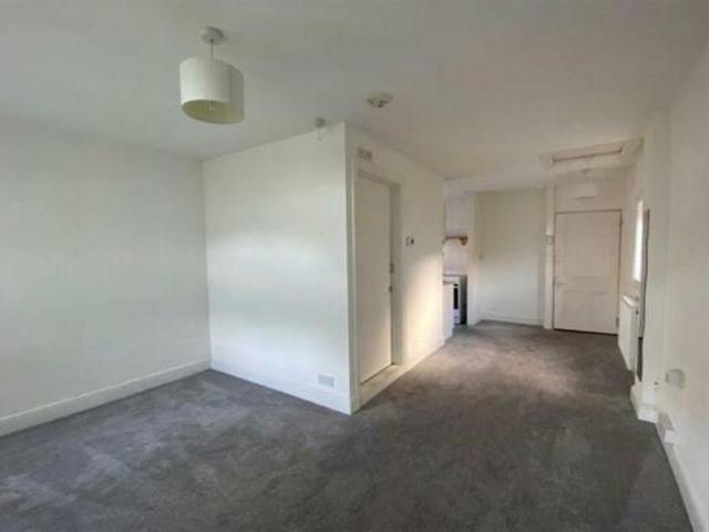 Studio for rent in Alton Barnes, Essex
