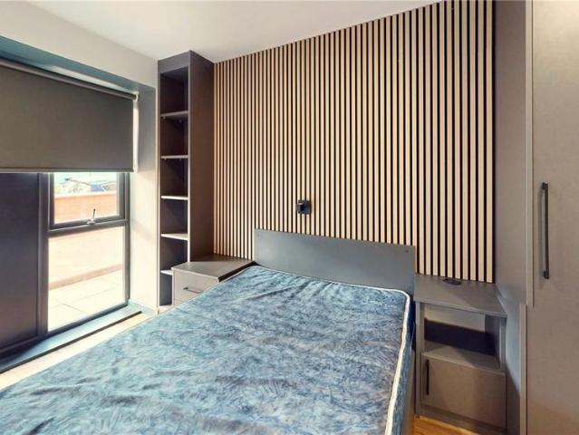 Studio for rent in Stirchley, West Midlands