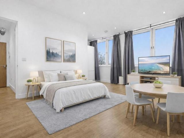 Studio for rent in Elstree and Borehamwood, Borehamwood