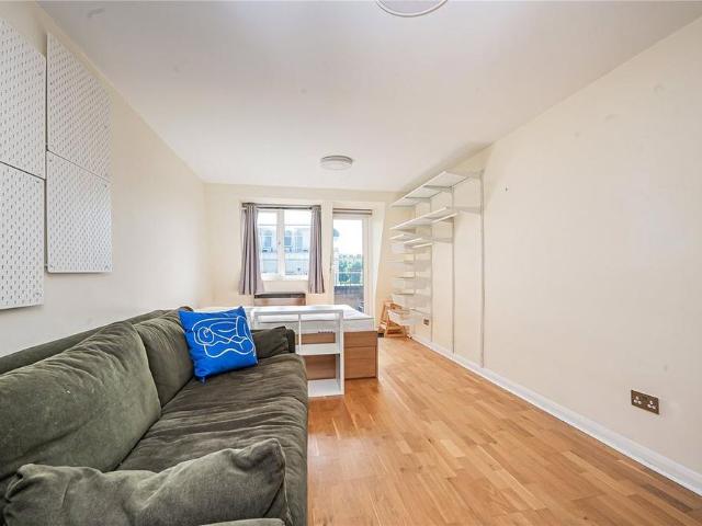 Studio for rent in London Borough of Merton, Greater London