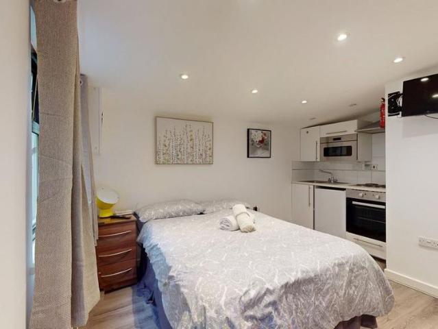 Studio for rent in London Borough of Brent, Greater London