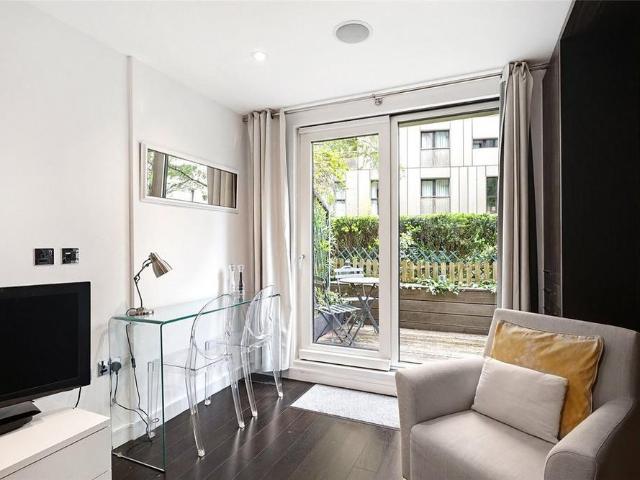 Studio for rent in Scotland