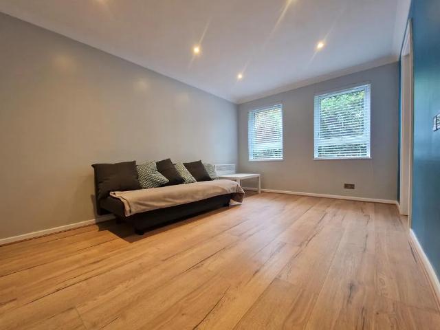 Studio for rent in Old Netley, Eastleigh