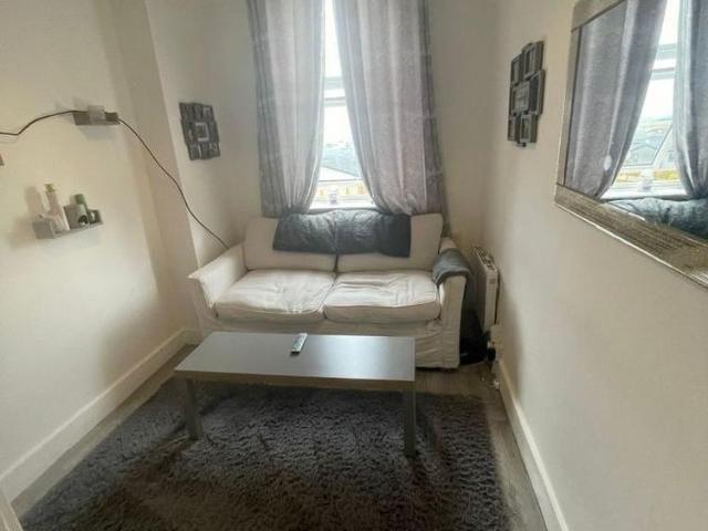 Studio for rent in Troy Town, Rochester