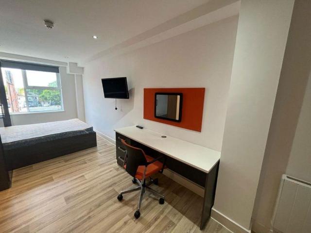 Studio for rent in The Polygon, City Of Southampton