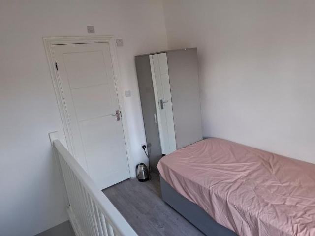 Studio for rent in London Borough of Brent, Greater London