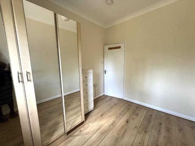 Studio for rent in Runnymede, Surrey