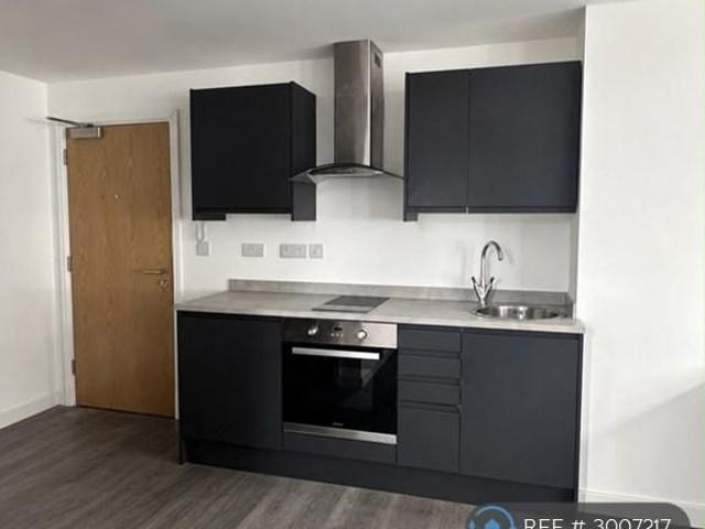 Studio for rent in Hanley, Stoke-on-Trent