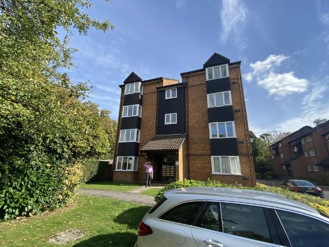 Flat for rent in Surbiton, Greater London