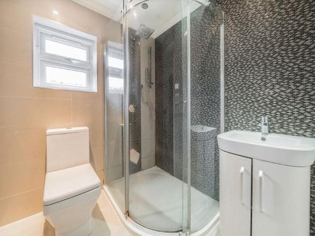 Studio for rent in Watford Heath, North Watford