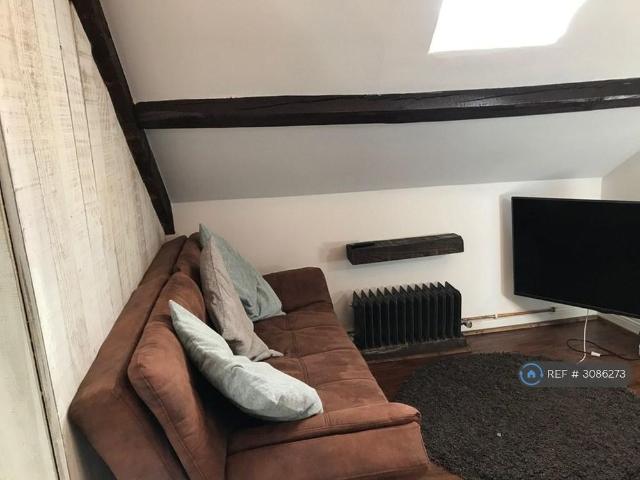 Studio for rent in Wotton-under-Edge, Stroud