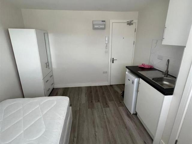 Flat for rent in Potters Bar, Hertfordshire