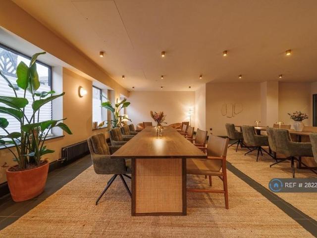 Studio for rent in City Centre, Isle Of Man