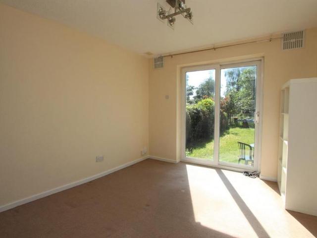 Studio for rent in Leighton-Linslade, Leighton Buzzard