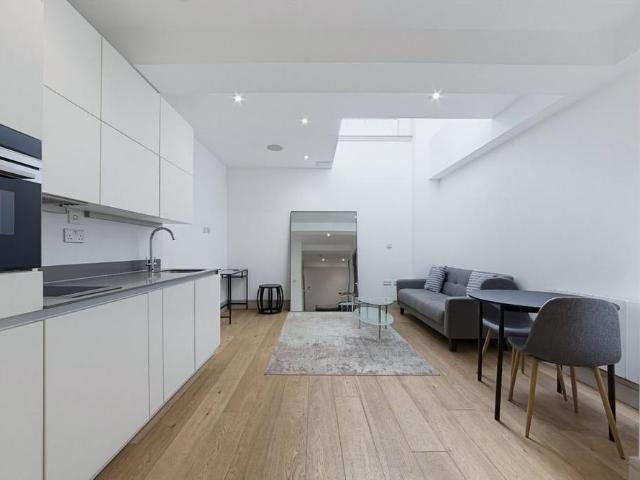Studio for rent in St. George in the East, Greater London