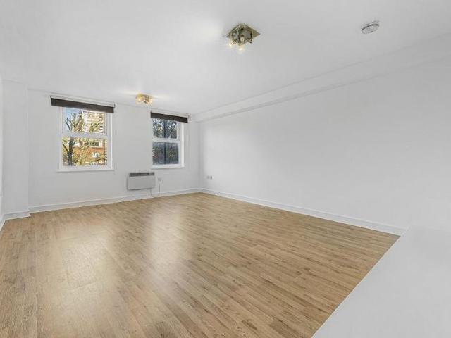 Studio for rent in Old Town, Scotland