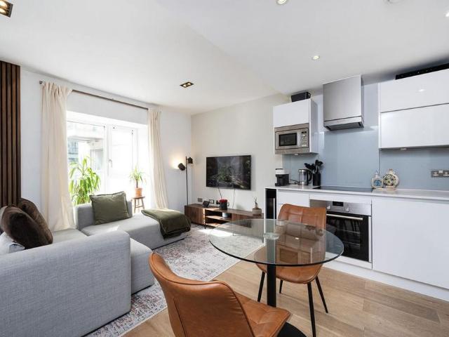 Studio for rent in Westminster, Greater London