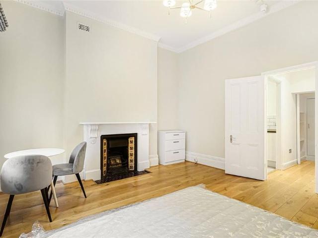 Studio for rent in Royal Borough of Kensington and Chelsea, Greater London