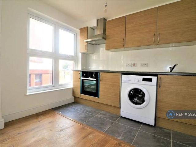 Studio for rent in London Borough of Ealing, Hanwell