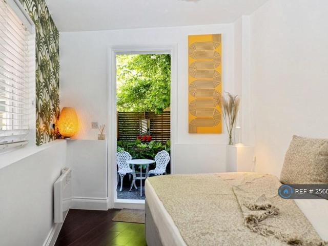 Flat for rent in Fitzrovia, Greater London
