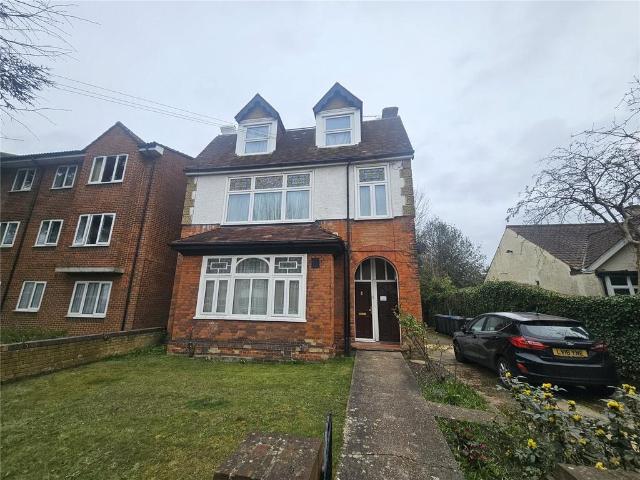Flat for rent in London Borough of Croydon, Addiscombe