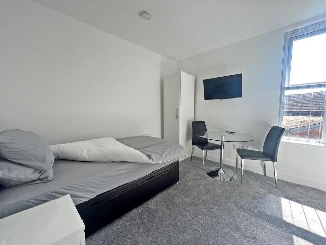 Studio for rent in Newtown, Widnes