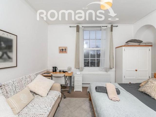 Studio for rent in Reading West, Reading