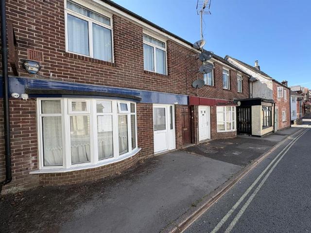 Flat for rent in Fordington