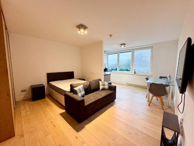 Studio for rent in Chedburgh, Suffolk
