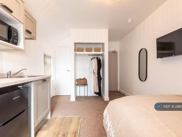 Studio for rent in New Normanton, East Midlands