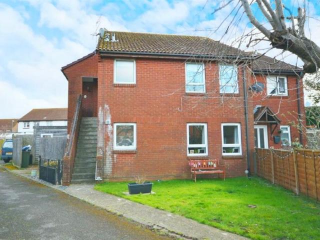 Flat for rent in Clapham, West Sussex