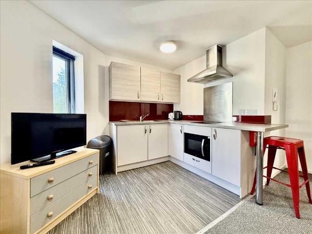 Flat for rent in Pennycomequick, Mount Wise
