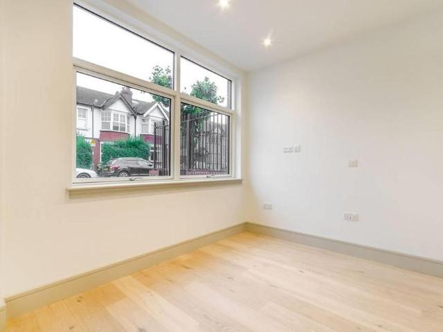 Studio for rent in London Borough of Merton, Greater London