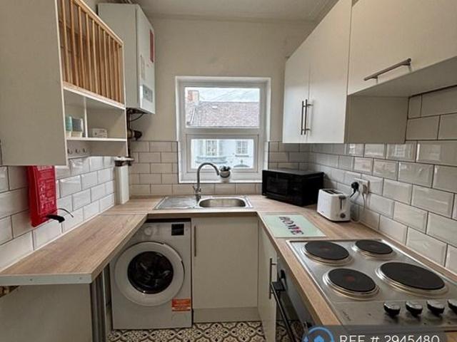 Flat for rent in Orrell Park, Calderstones