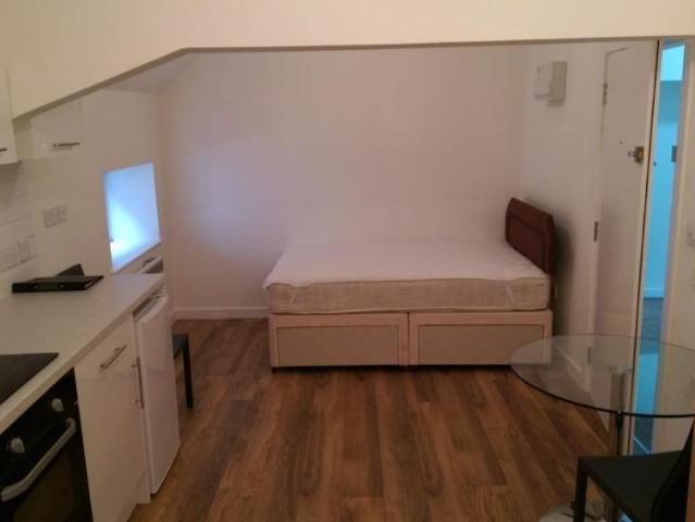 Studio for rent in Dunstable, Bedfordshire