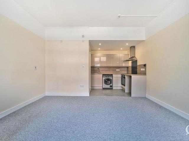 Studio for rent in Snodland, Bourne Vale