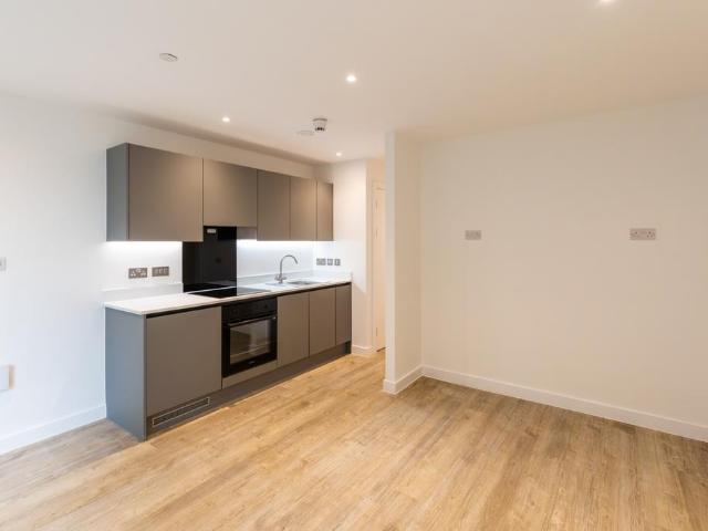 Flat for rent in Calderstones