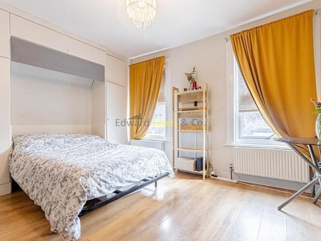 Studio for rent in Greater London